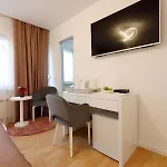 Rosita Deluxe Zadar