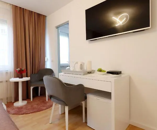 Rosita Deluxe 자다르