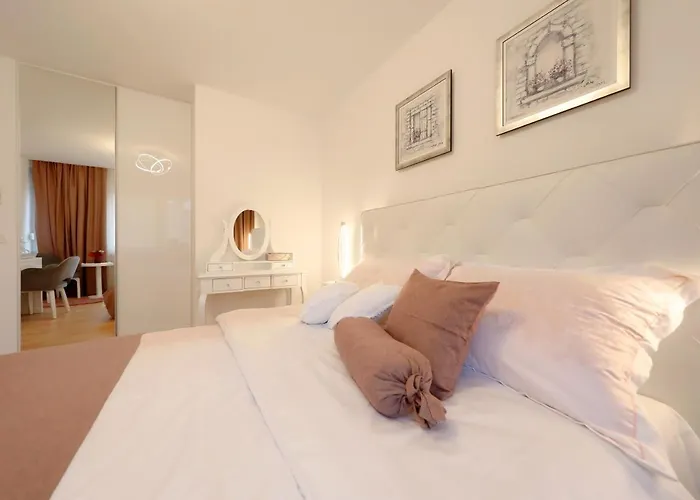 Rosita Deluxe 게스트하우스 4*