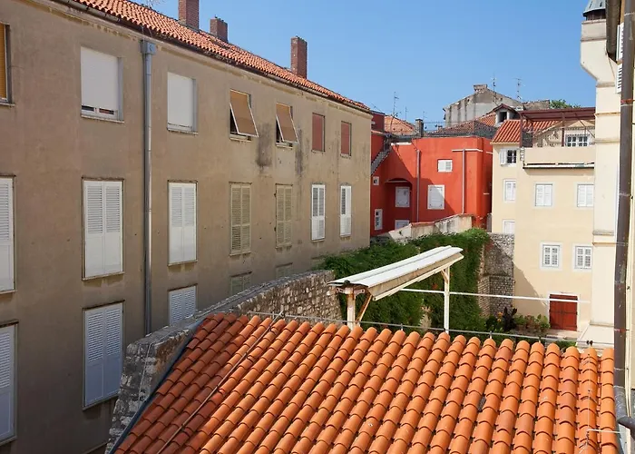 Rosita Deluxe 게스트하우스 4*