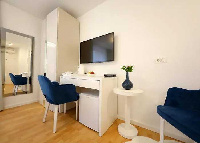 게스트하우스 Rosita Deluxe 4*